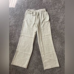 Beige linen pants that have never been worn